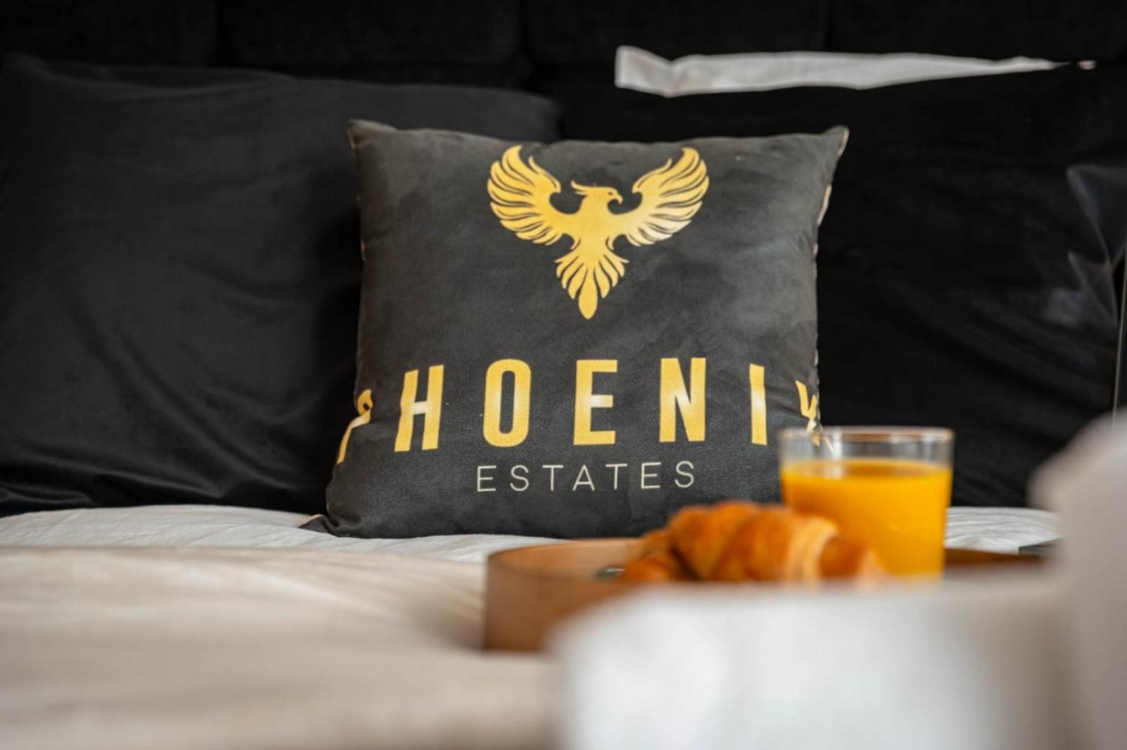Penthouse - Canary Wharf - 24 Hr Concierge, Gym, Hot Tub, Sauna, Balcony, Terrace Londra